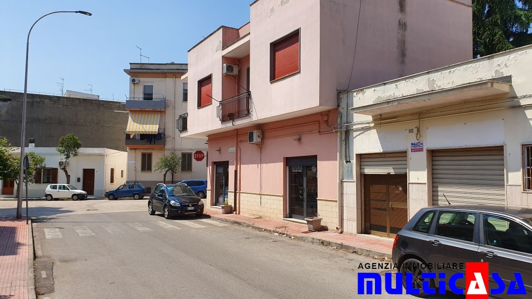 LOCALE COMMERCIALE - ARTIGIANALE